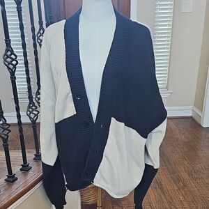 ASK YOURSELF Black and White Knit Cardigan